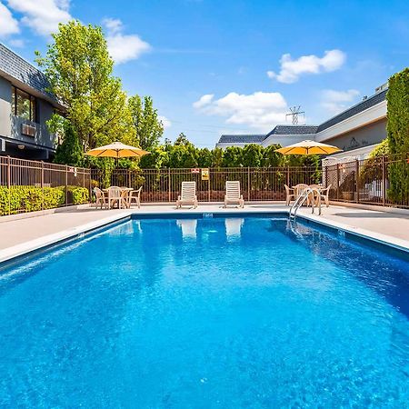 Best Western Leisure Inn Lakewood Bagian luar foto